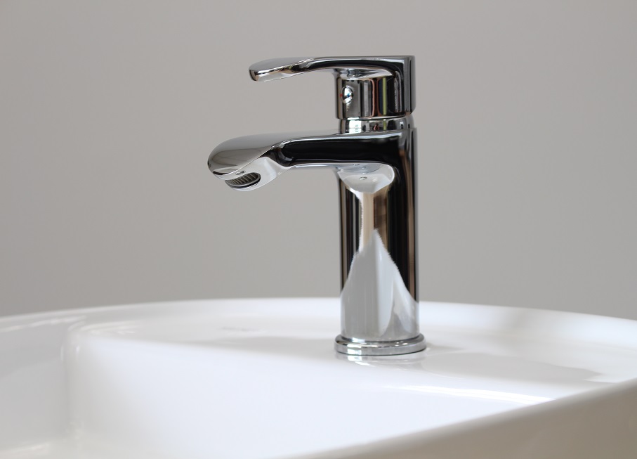 Смеситель для умывальника Kroner Flow хромированный 2 Смеситель для умывальника Kroner Flow хромированный 2